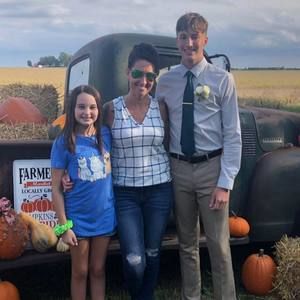 Meet your Posher, Kara